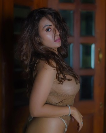 young-busty-call-girls-in-islamabad-03251426666-for-night-services-available-big-2